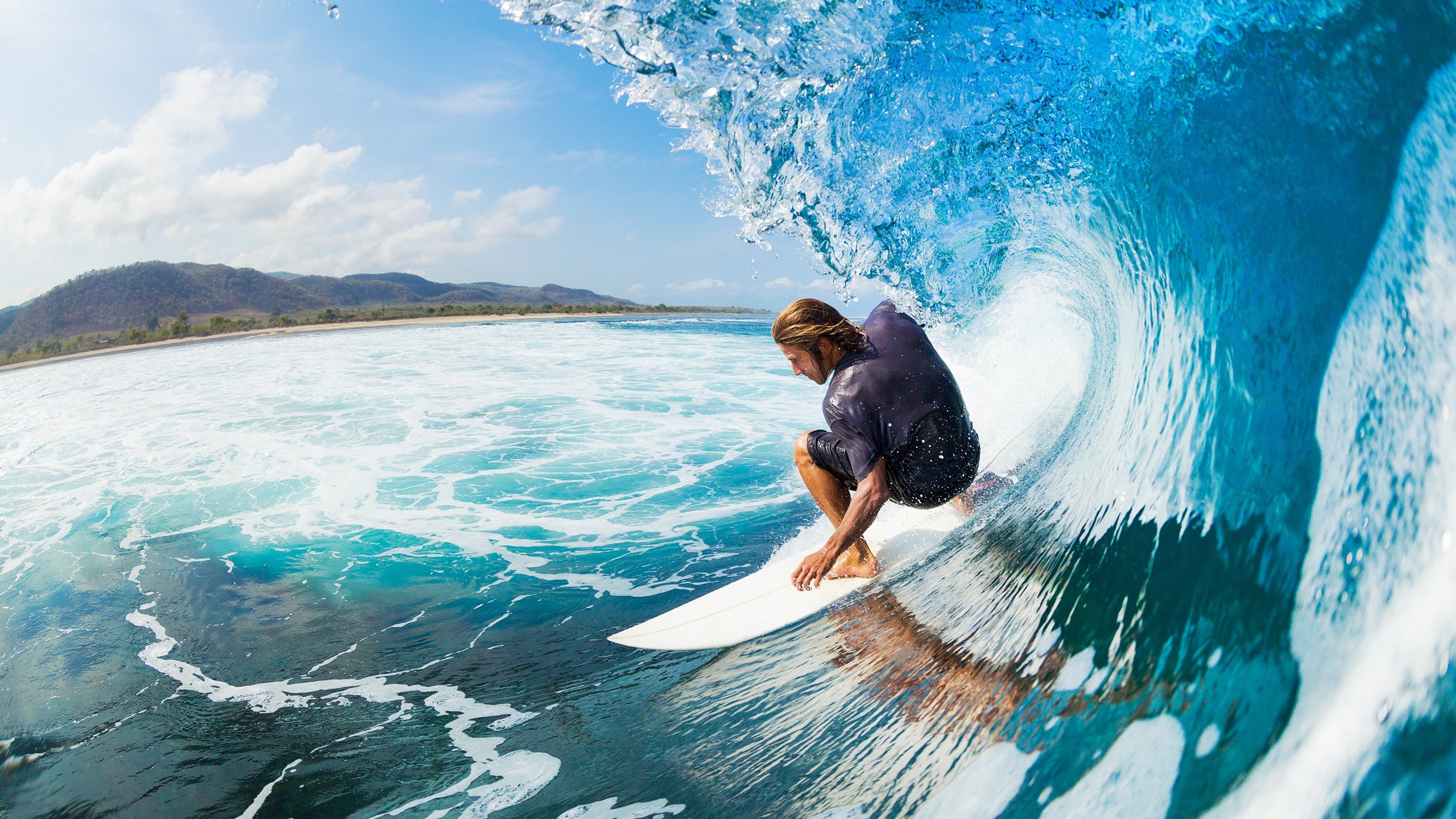 荷兰队在欧洲预赛中表现优异,晋级希望巨大